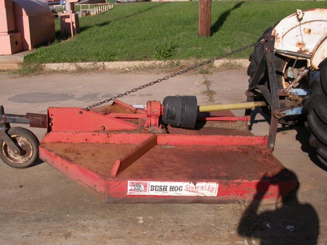 tracktor bush cutter