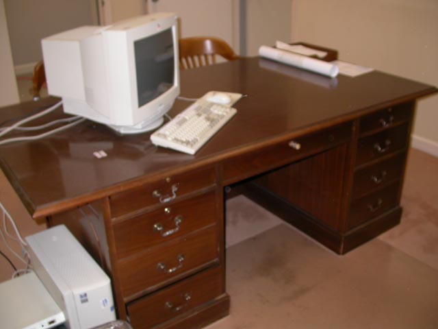 truck terminal desk angle view