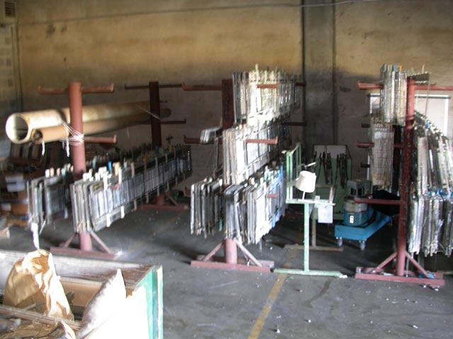 truck terminal rear room pic 5