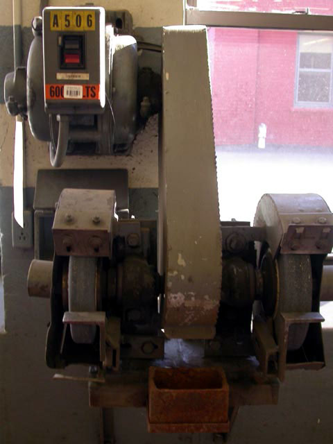 wall mount bench grinder