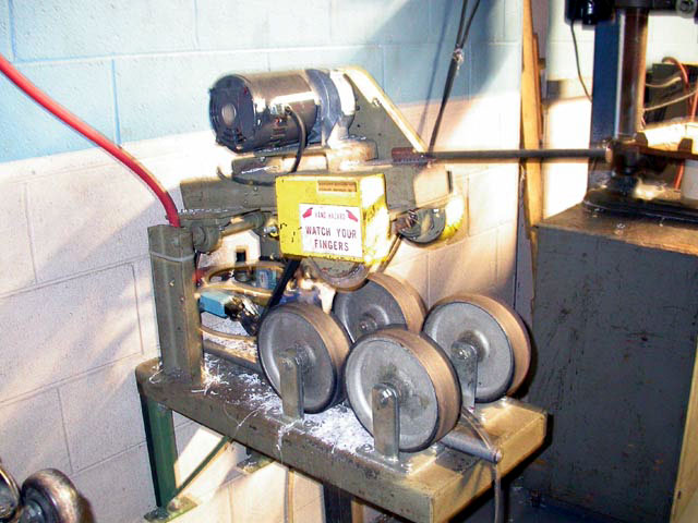 wheeled saw